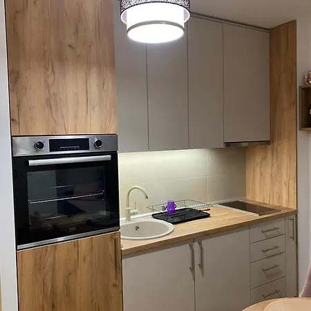 аpatmani Zlatni Grozd Apartamento