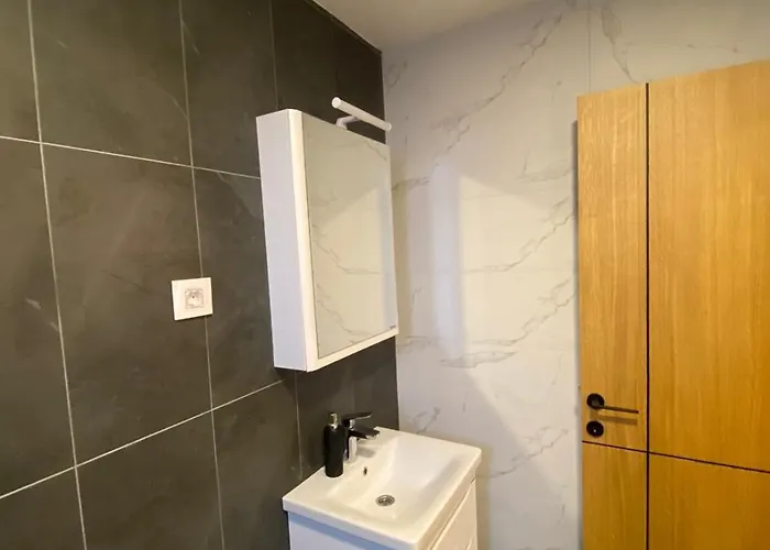 аpatmani Zlatni Grozd Διαμέρισμα *